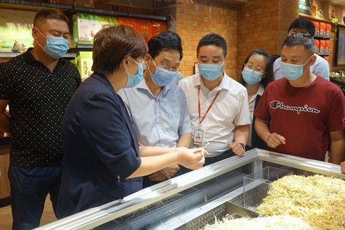 邯郸市市场监管局强化中秋国庆“双节”期间食品与特种设备销售安全督查工作